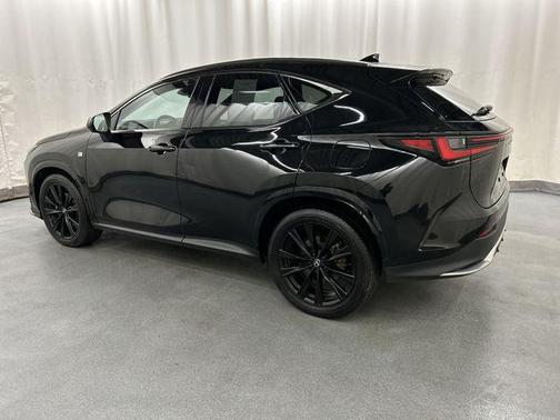 2024 Lexus NX 450h+ F SPORT Handling