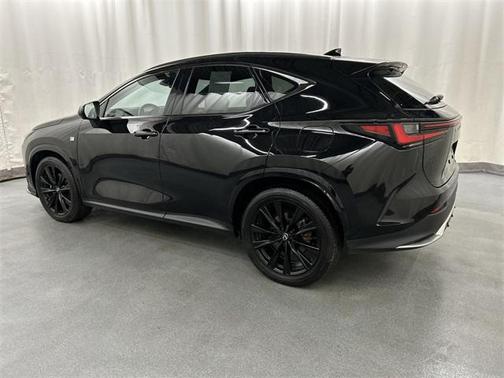 2024 Lexus NX 450h+ F SPORT Handling