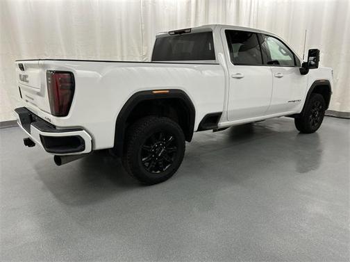 2024 GMC Sierra 2500 AT4