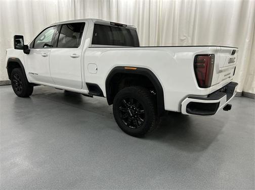 2024 GMC Sierra 2500 AT4