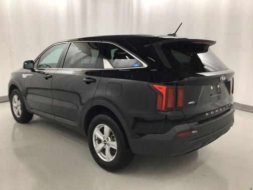 2021 Kia Sorento LX