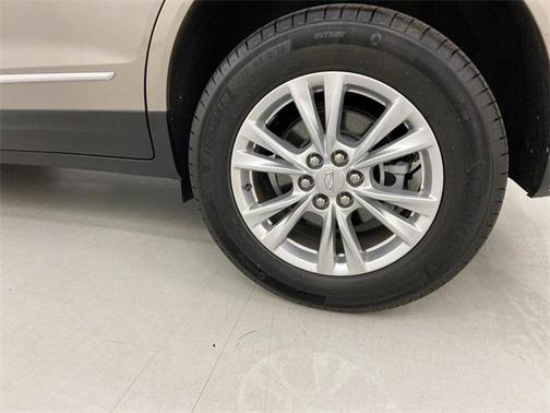 2023 Cadillac XT5 Luxury