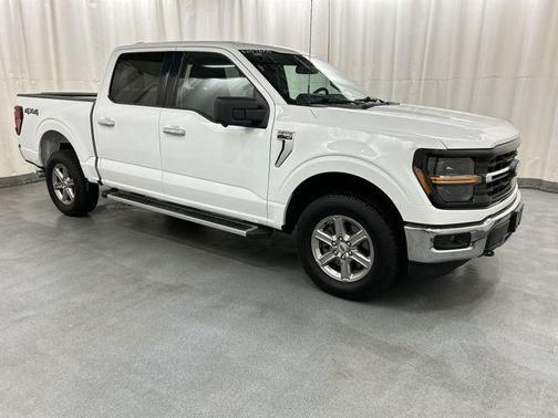 Star White Metallic Tri-Coat 2024 Ford F-150 XLT
