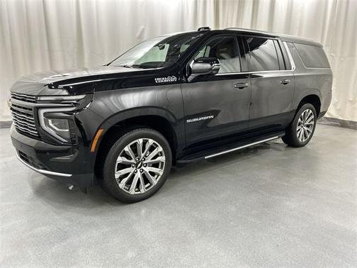 2025 Chevrolet Suburban 4WD High Country