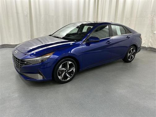 2022 Hyundai ELANTRA Limited
