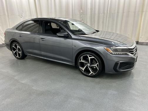 2022 Volkswagen Passat 2.0T R-Line