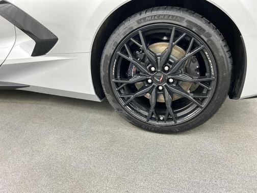 Blade Silver Metallic 2026 Chevrolet Corvette Stingray w/2LT