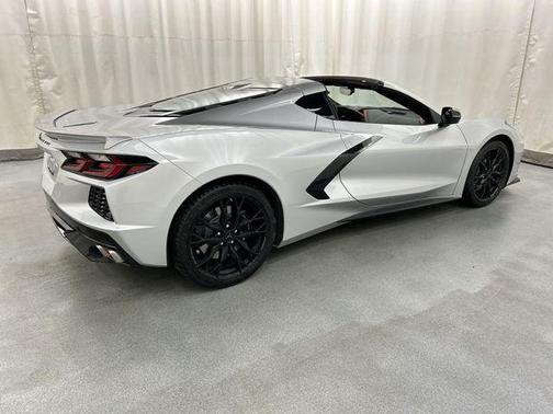 Blade Silver Metallic 2026 Chevrolet Corvette Stingray w/2LT