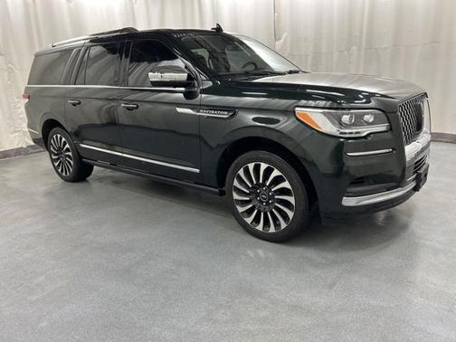 2022 Lincoln Navigator Black Label
