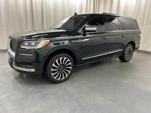 2022 Lincoln Navigator Black Label