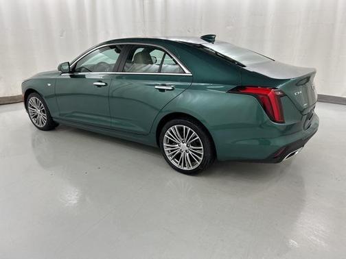 2025 Cadillac CT4 Premium Luxury