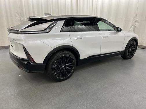 2025 Cadillac LYRIQ Sport w/1SK