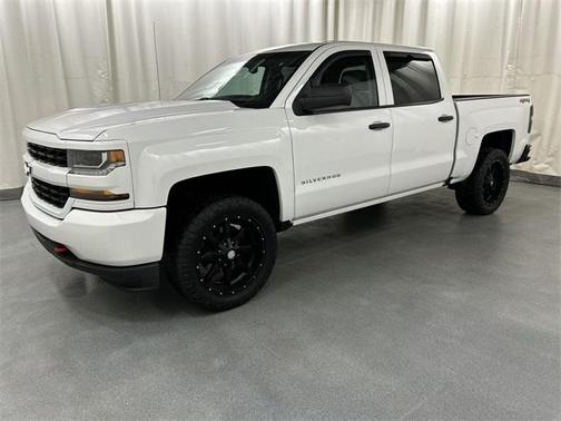 2018 Chevrolet Silverado 1500 Custom