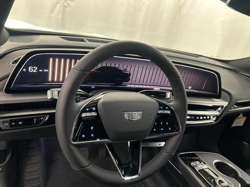 2025 Cadillac LYRIQ Luxury w/1SC