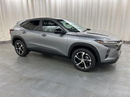 Sterling Gray Metallic 2026 Chevrolet Trax FWD 1RS