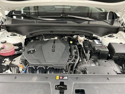 Quartz White 2022 Hyundai SANTA FE SEL 2.4