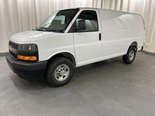 Summit White 2026 Chevrolet Express 2500 Work Van