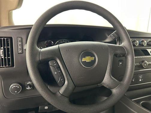 Summit White 2026 Chevrolet Express 2500 Work Van