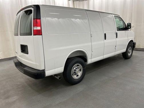 Summit White 2026 Chevrolet Express 2500 Work Van