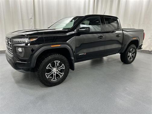 2024 GMC Canyon Base