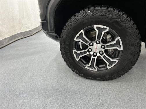 2024 GMC Canyon Base