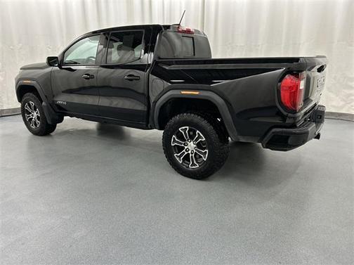 2024 GMC Canyon Base