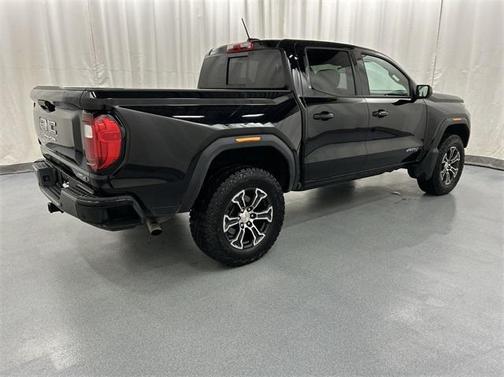 2024 GMC Canyon Base