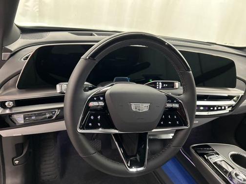 2025 Cadillac LYRIQ Luxury w/1SD