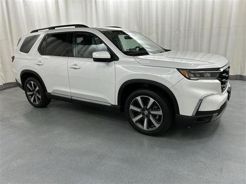 2024 Honda Pilot Touring 8-Passenger