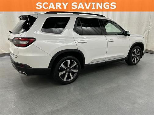 2024 Honda Pilot Touring 8-Passenger