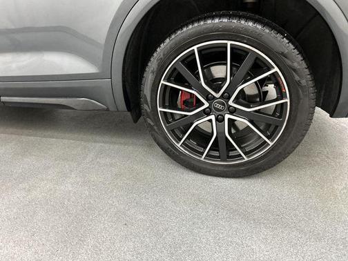 2025 Audi SQ5 3.0T Premium Plus