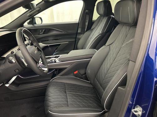 2026 Cadillac LYRIQ V Premium