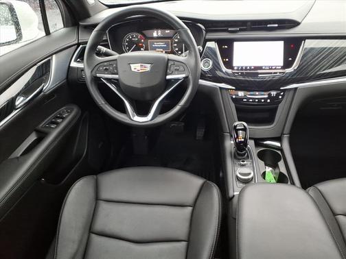 2023 Cadillac XT6 Premium Luxury AWD