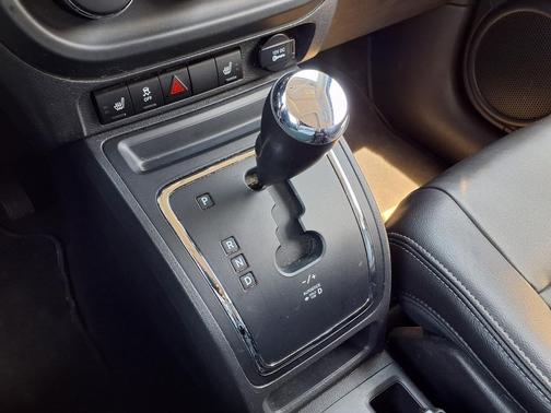 Gray 2014 Jeep Patriot Latitude