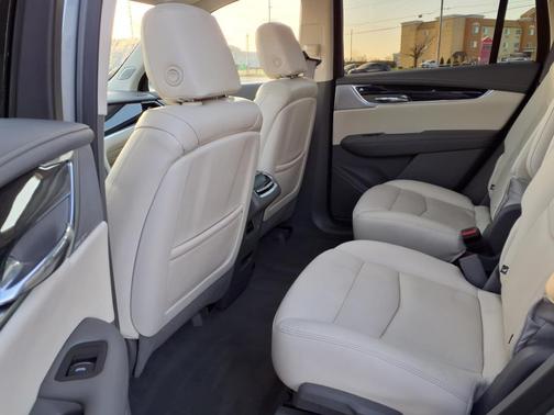 2023 Cadillac XT6 Premium Luxury AWD