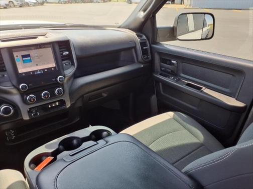 2022 RAM 2500 Tradesman Crew Cab 4x4 6'4' Box