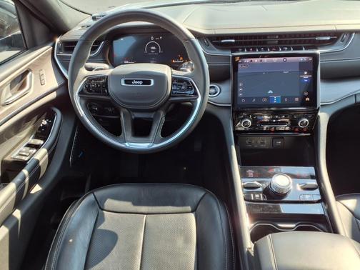 2022 Jeep Grand Cherokee L Overland