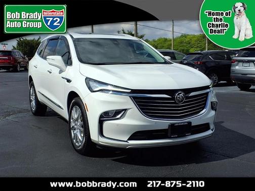White 2023 Buick Enclave Essence FWD