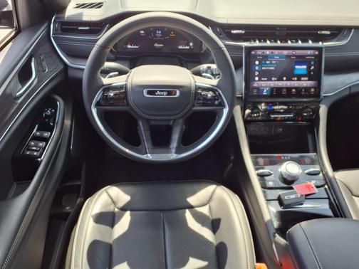 2024 Jeep Grand Cherokee Overland