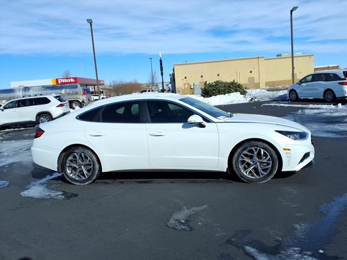 2021 Hyundai SONATA SEL
