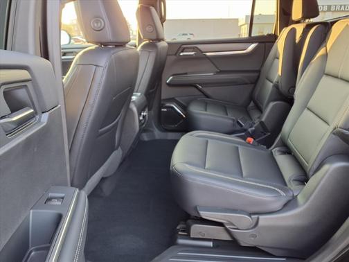 Black 2026 GMC Acadia FWD Elevation