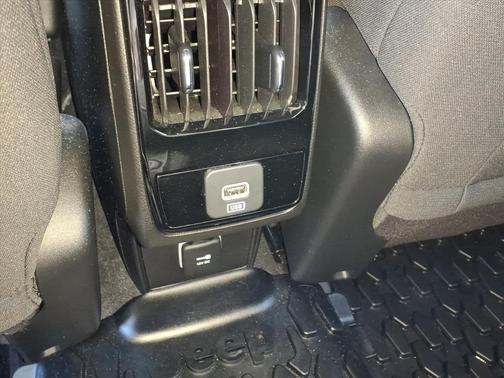 2023 Jeep Compass Sport