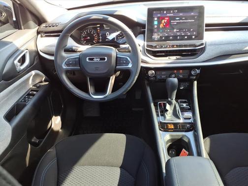 2023 Jeep Compass Sport