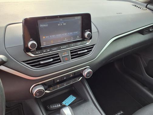 2022 Nissan Altima S FWD