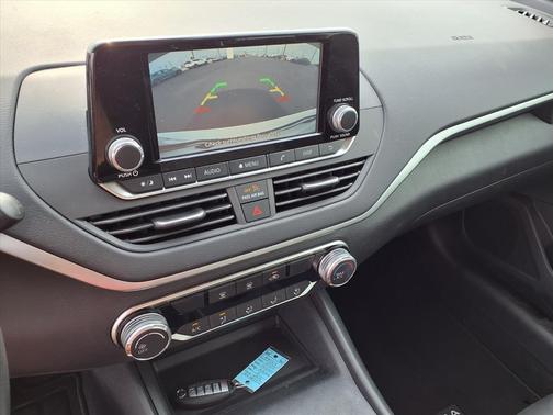 2022 Nissan Altima S FWD