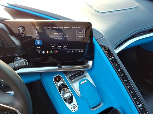 2020 Chevrolet Corvette Stingray w/3LT