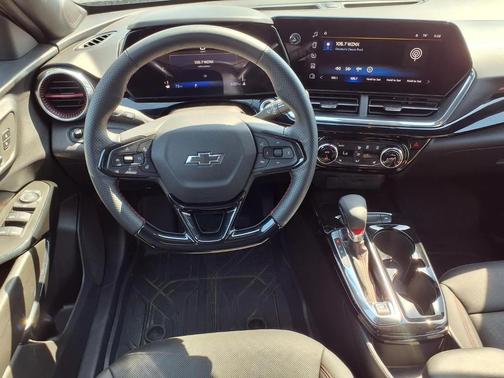 Black 2026 Chevrolet Trax FWD 2RS