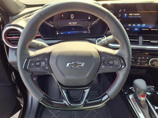 Black 2026 Chevrolet Trax FWD 2RS