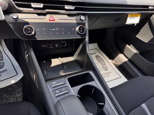 2025 Hyundai SONATA Hybrid SE