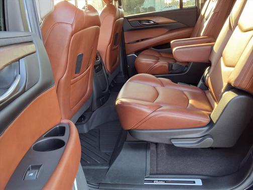 2020 Cadillac Escalade ESV Luxury